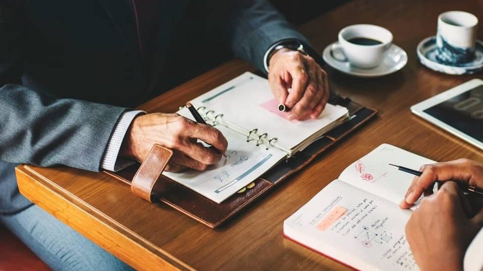 سخن مدیریت مبلمان اداری آبادیس